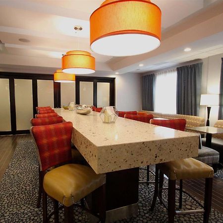 Hampton Inn- Suffolk Bagian luar foto
