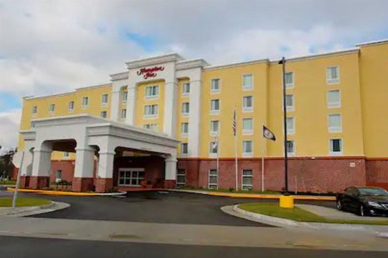 Hampton Inn- Suffolk Bagian luar foto