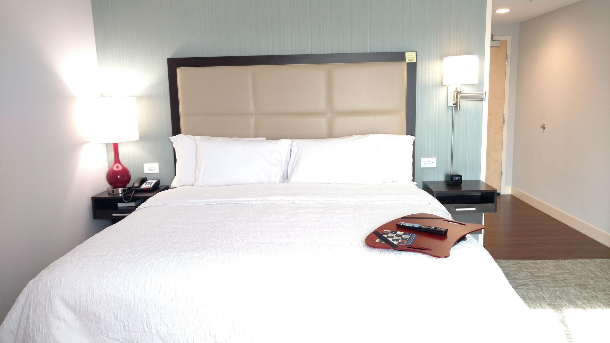Hampton Inn- Suffolk Bagian luar foto