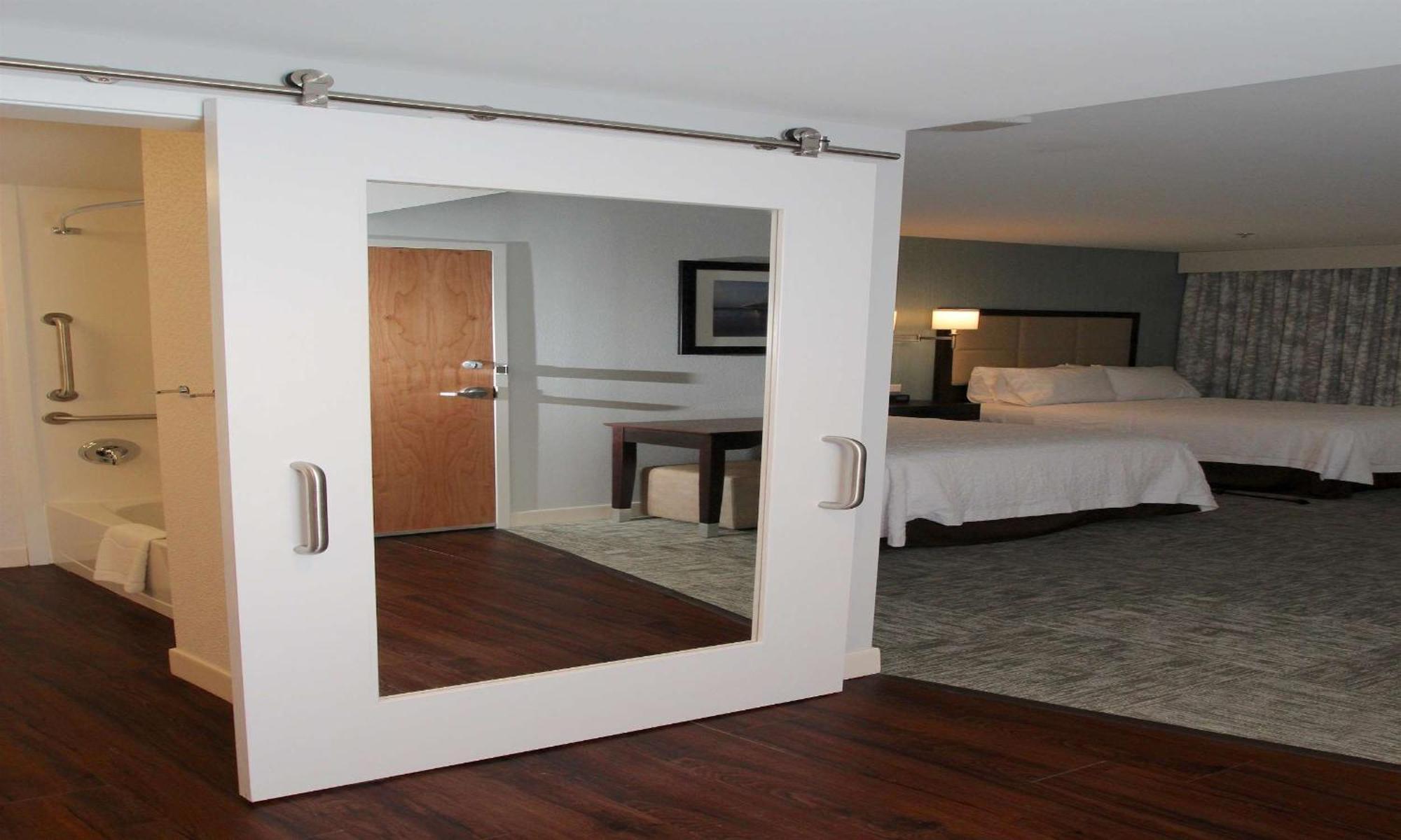 Hampton Inn- Suffolk Bagian luar foto