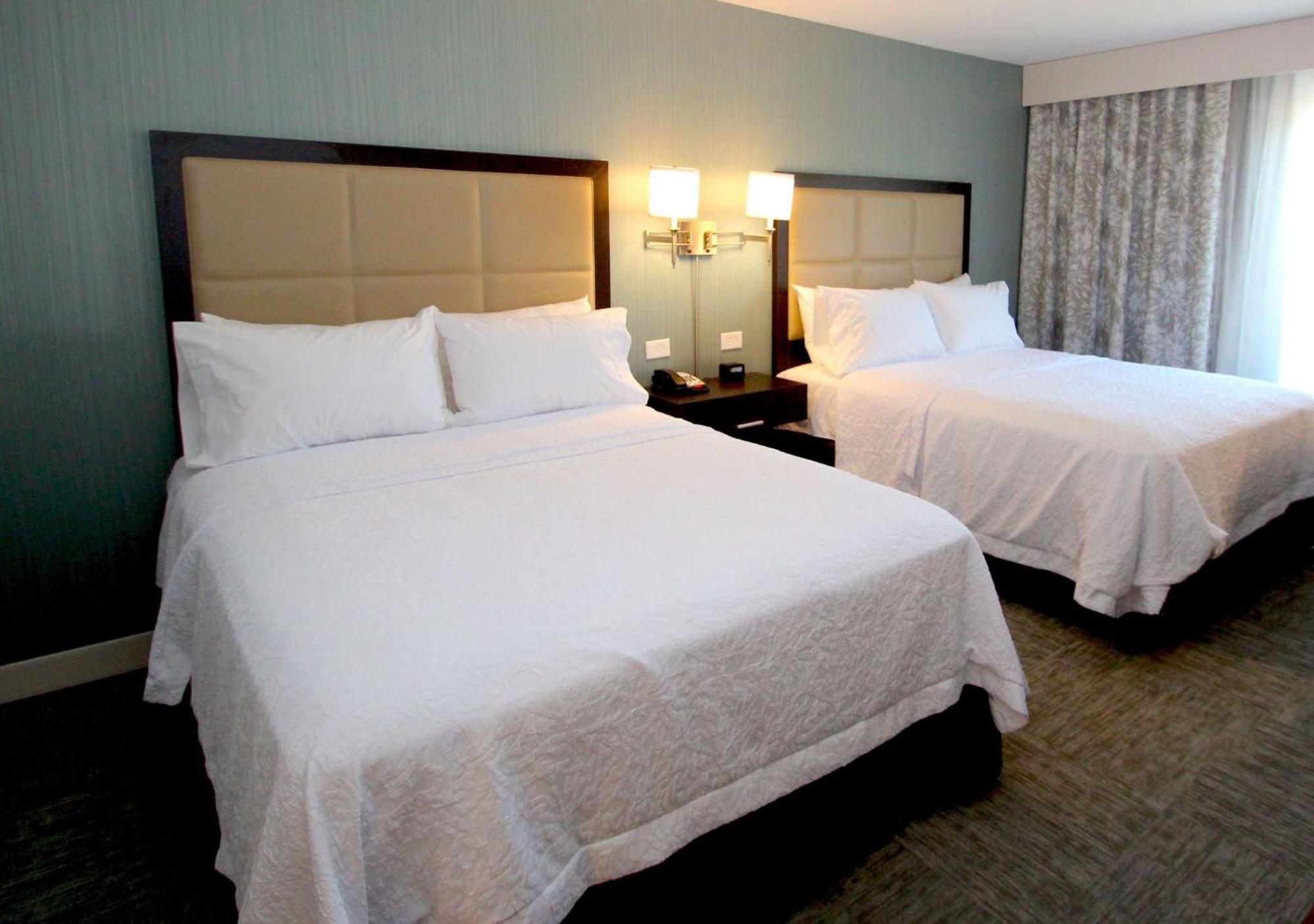 Hampton Inn- Suffolk Bagian luar foto