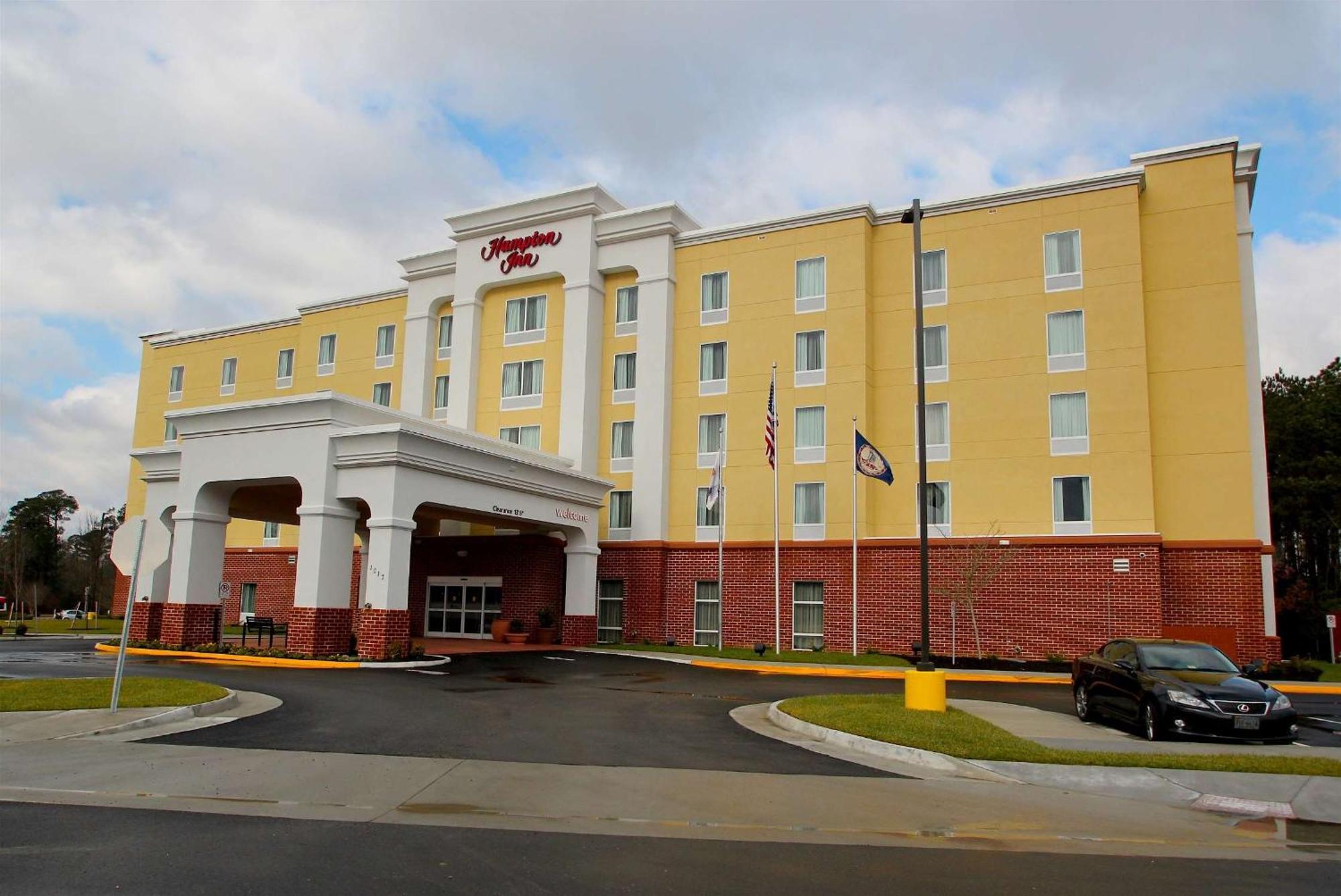 Hampton Inn- Suffolk Bagian luar foto