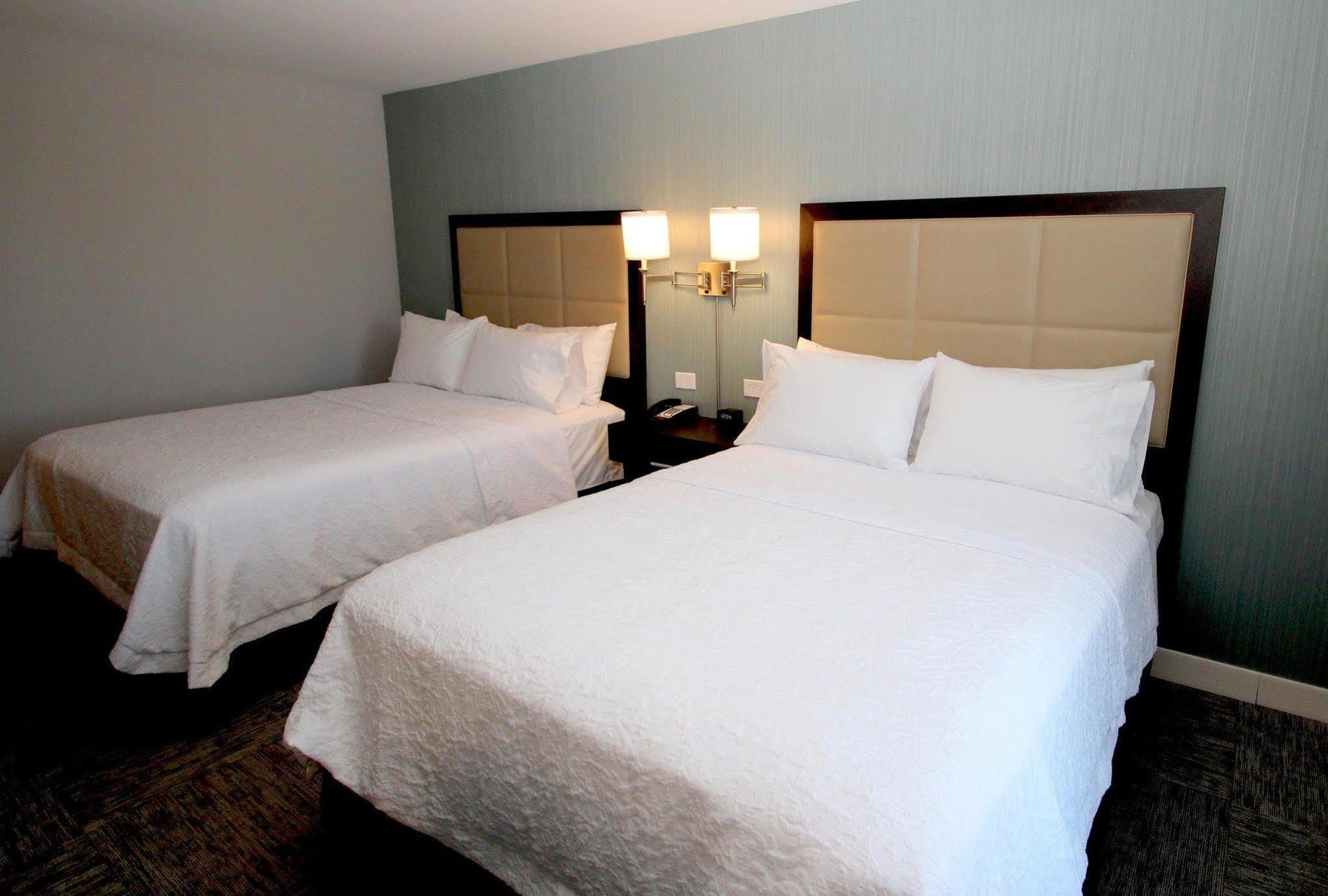 Hampton Inn- Suffolk Bagian luar foto